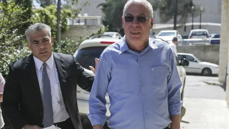 אורי אריאל ויאיר לפיד