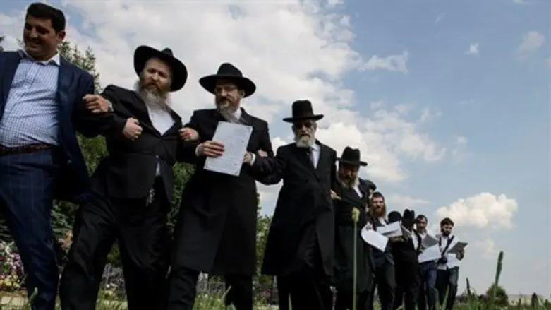 קידוש בית הקברות