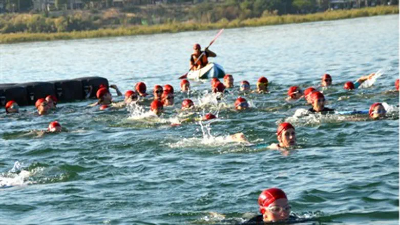 Women's Swimathon 2013