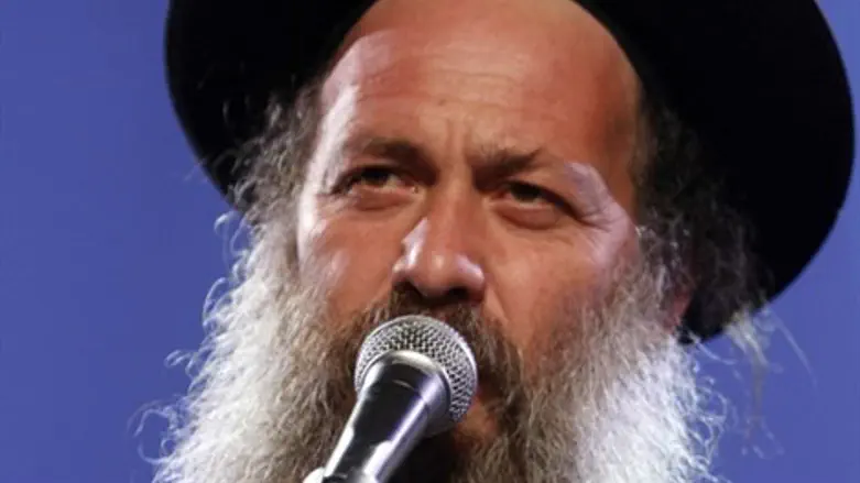 ישיר משיריו של מאיר אריאל. שולי רנד