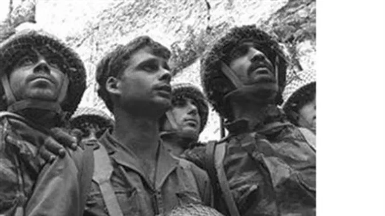 IDF at Kotel, June 1967