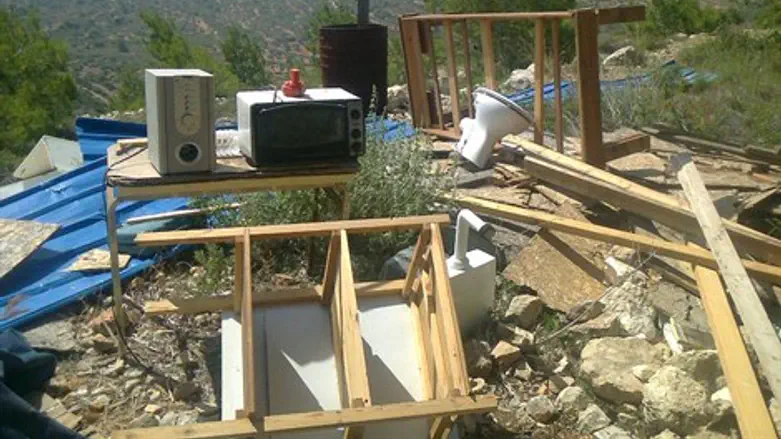 הרס הבית בגינת אגוש