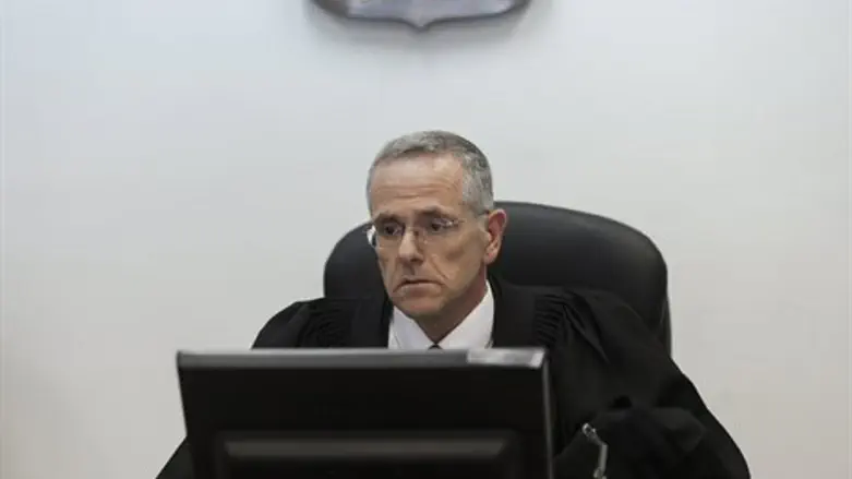 צו זמני. השופט מינץ