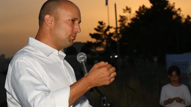 נפתלי בנט בבית אורות