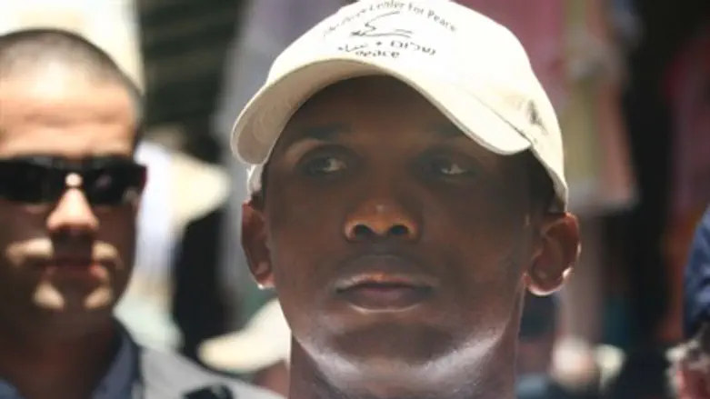 אטו. בלעדיו או איתו?