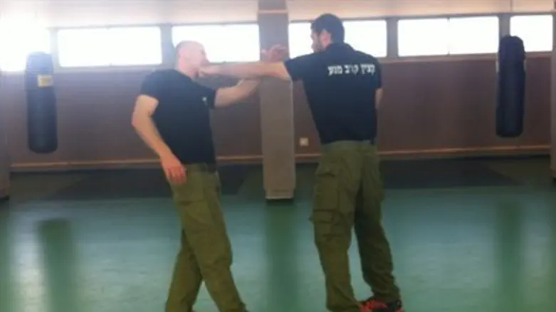 Тренировка по крав-мага