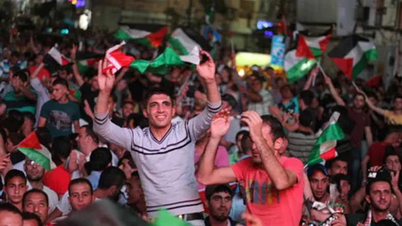 חגיגה ברחובות