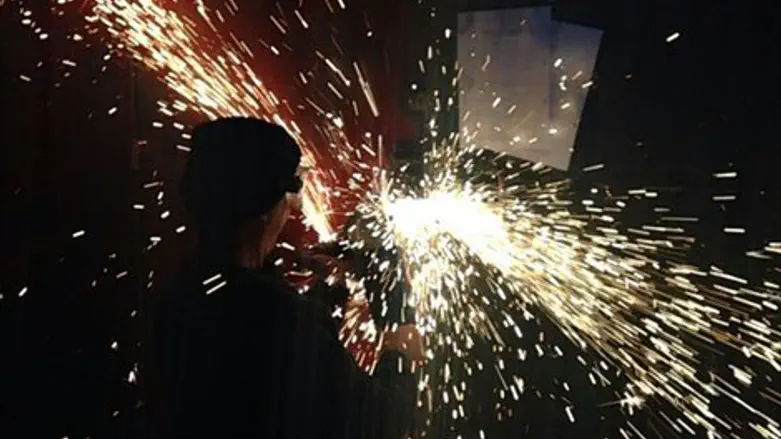 איטום מבנה והדבקת צווי הריסה