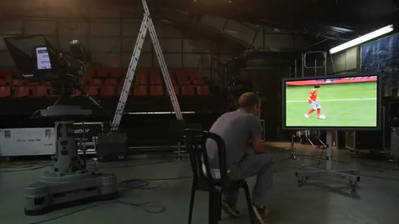 בבית ובעבודה. נתוני צפיה גבוהים