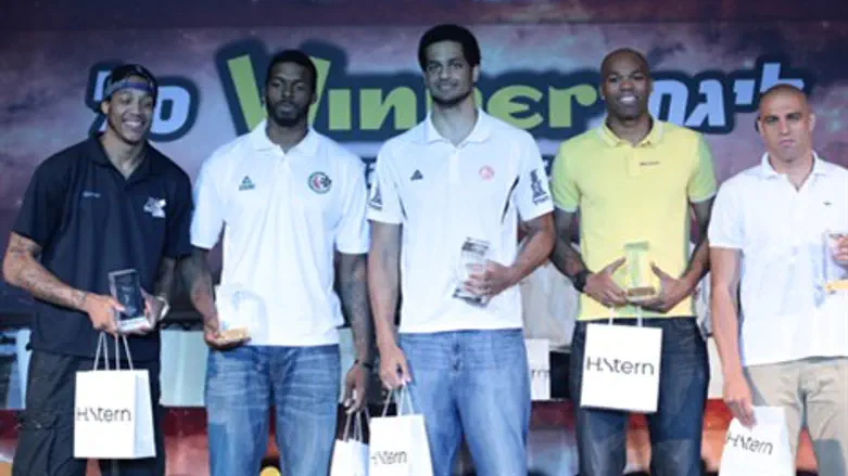 חמישיית העונה: לימונד, טיוס, דאנקן, סמית' ופא