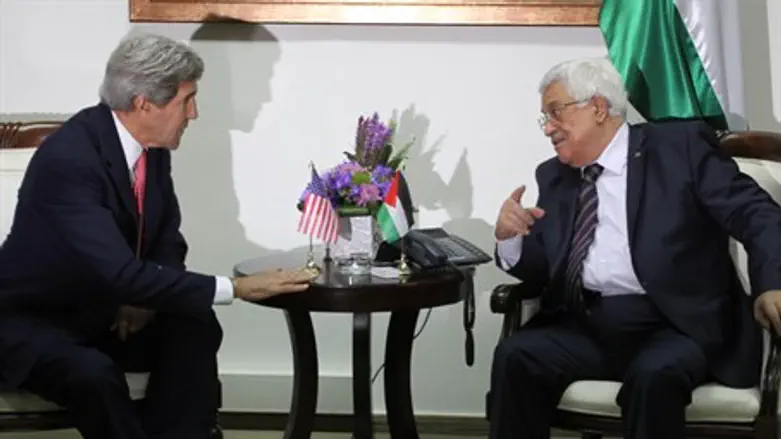 John Kerry and Mahmoud Abbas