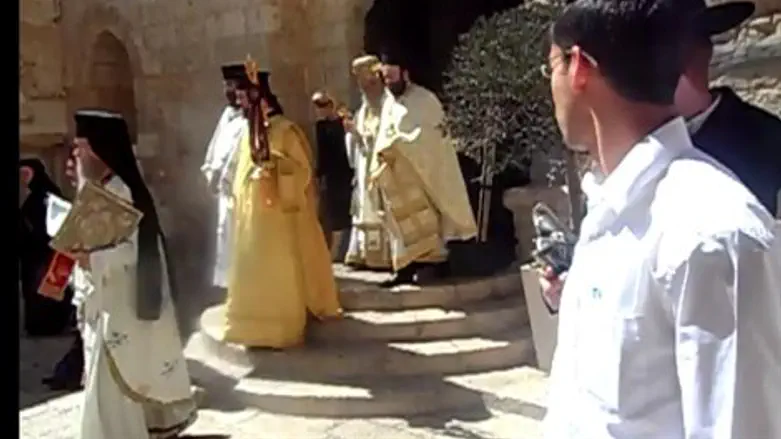 בתום המיסה. הבוקר