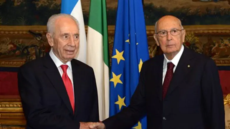 L-R: Shimon Peres, Giorgio Napolitano, Presid