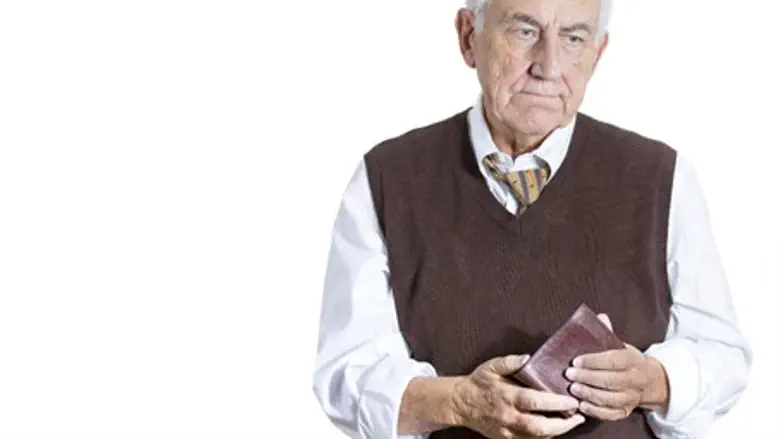 OLd man with money problmes - senior fraud