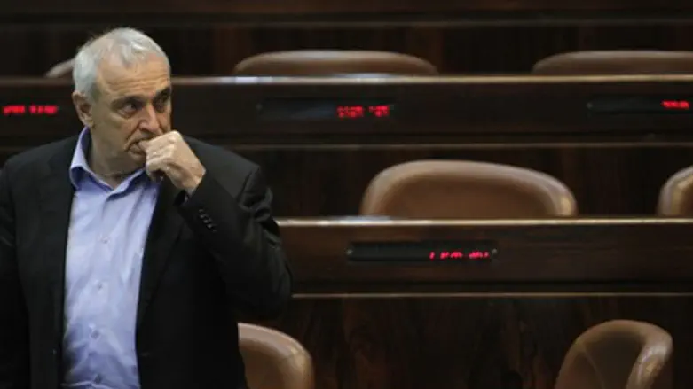 לא מעניין אותו? אהרונוביץ'