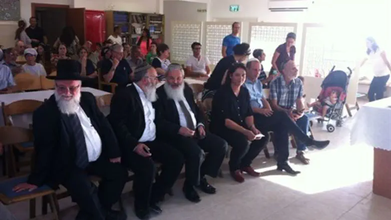 הפנים היפות של היהדות. הרב בן דהן באמציה