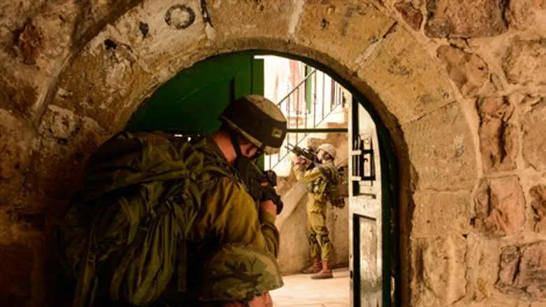 כנחות צה''ל פועלים באזור חברון