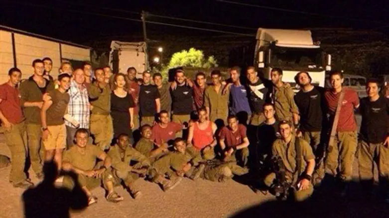 מפנקים את הלוחמים