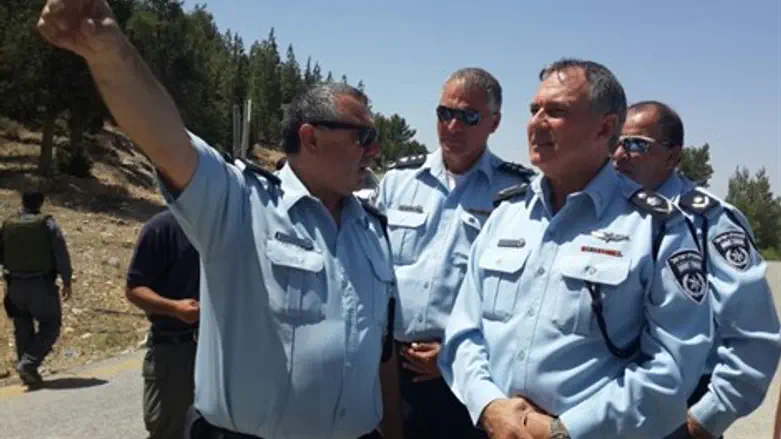 המפכ"ל במחוז ש"י