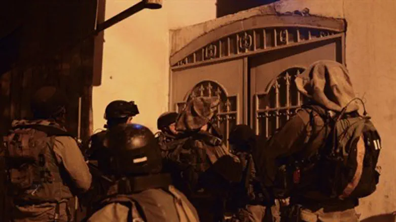 IDF night raid (illustrative)