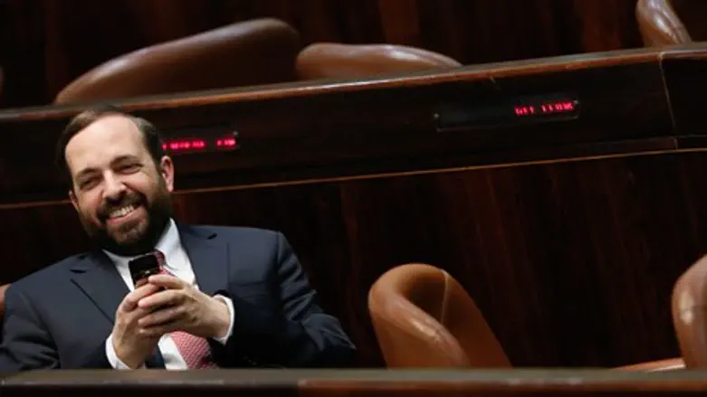 אריאל אטיאס