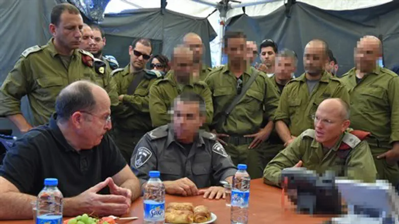 יעלון עם לוחמי ימ"מ