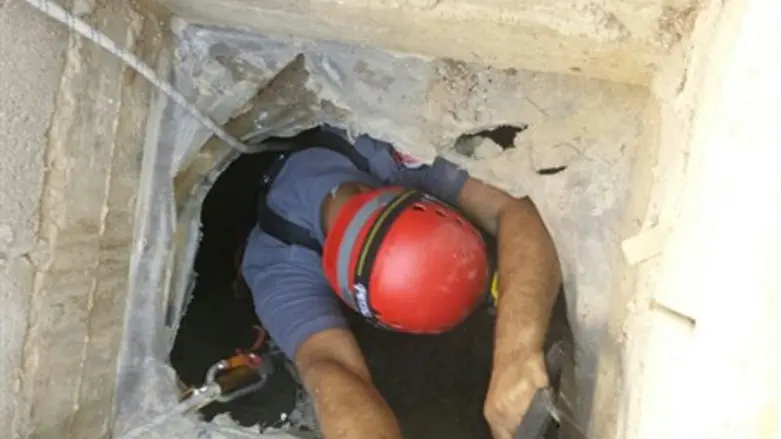 שובו אחים: מחפשים גם בבורות המים