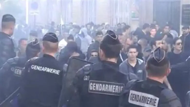 הפגנה סוערת. צרפת