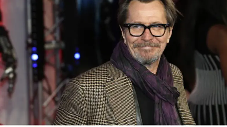 Gary Oldman