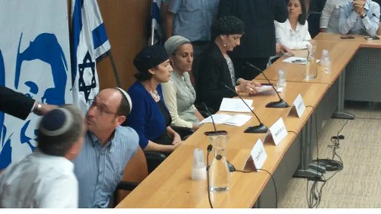 מח"כות לבנים