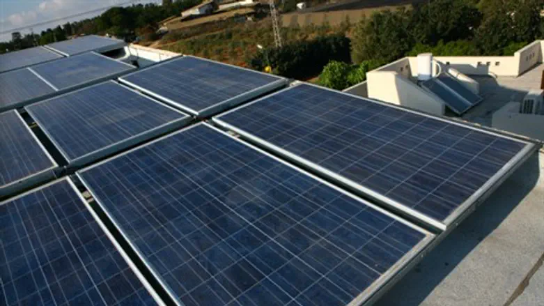 לוחות סולאריים בבה"ד 1