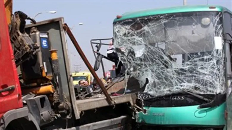 Bus crash (file)