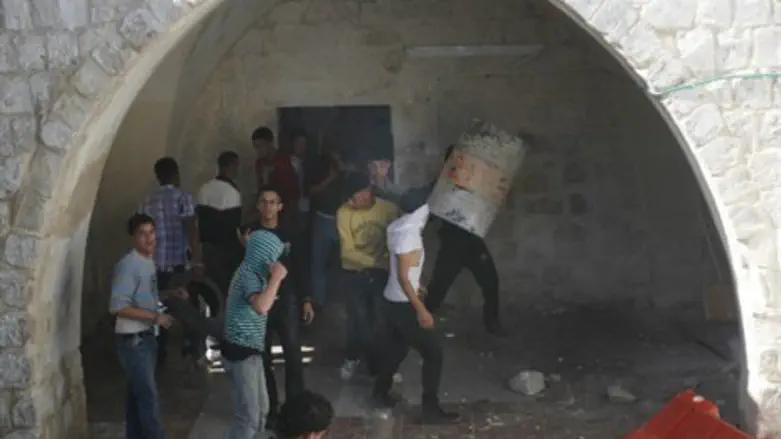 שריפה בקבר יוסף