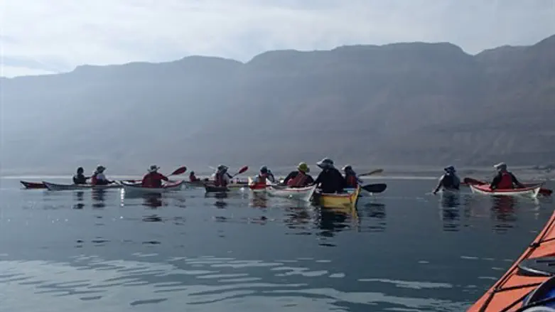 קייאקים בים המלח