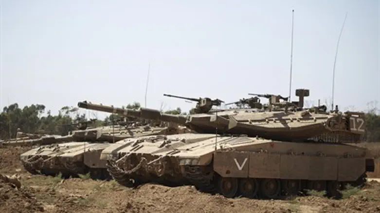 IDF Merkava Mark IV tanks outside Gaza