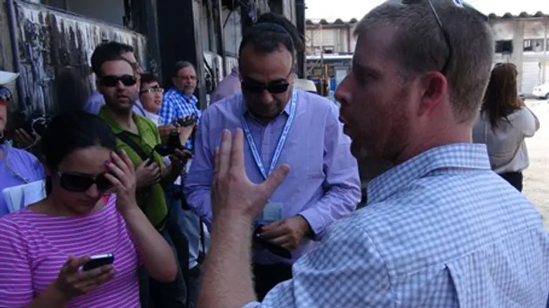 Foreign journalists in Sderot