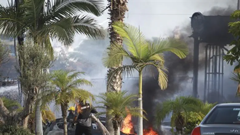 Ashdod gas station hit by rocket