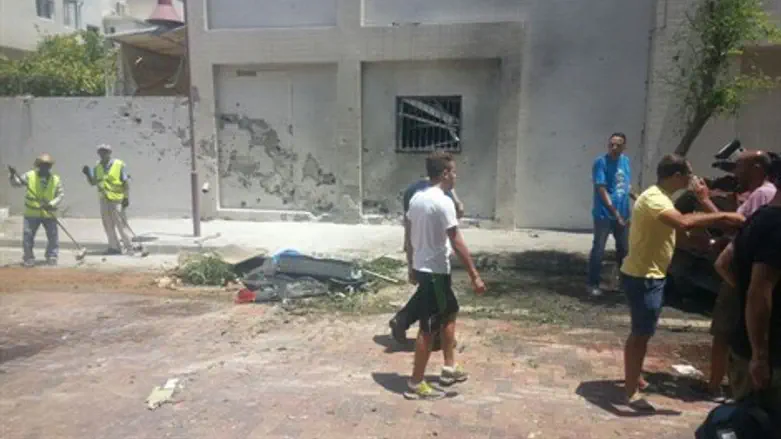 זירת פיצוץ הרקטה באשדוד