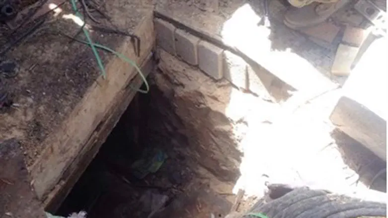 Terror tunnel discovered by IDF soldiers