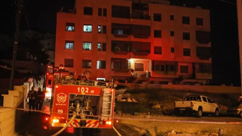 המתח יורד. בית חנינה. ארכיון