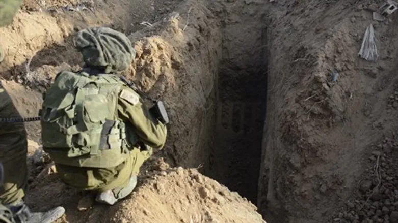 חשיפת מנהרה ברצועת עזה בצוק איתן