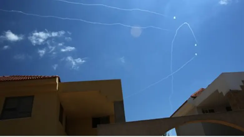 Ракетный обстрел. Иллюстрация