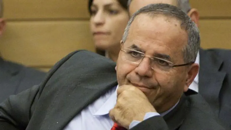 מבקר. איוב קרא