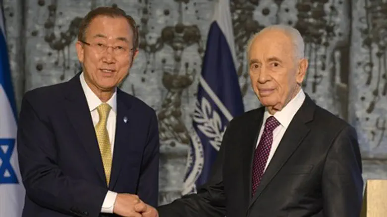 פרס ובאן קי-מון.