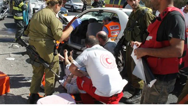 ICRC, IDF treat wounded Palestinians