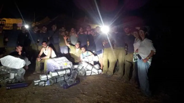 קצובר ומטר עם חיילי הדרום
