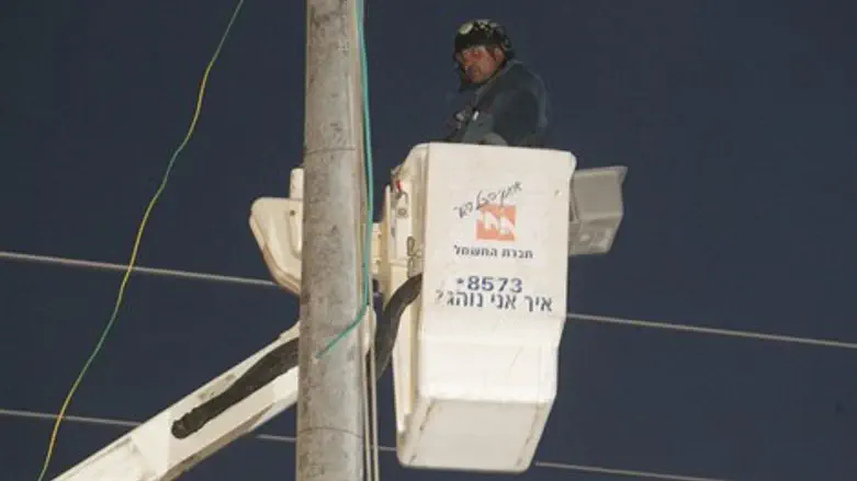 לא יוכלו לשבות בגלל הרפורמה. עובדי חברת החשמל