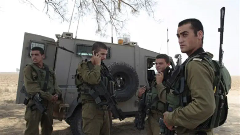 ג'יפ סופה חיילים