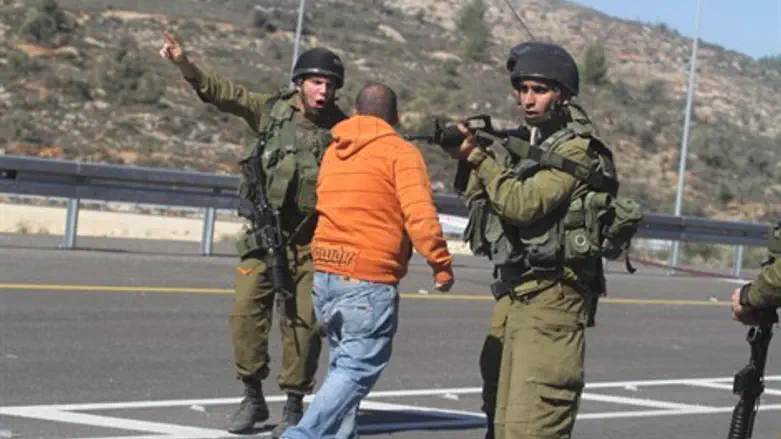 אלימות ביו"ש