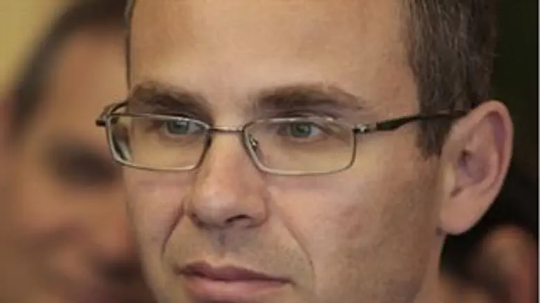 יש לי אחריות. לוין
